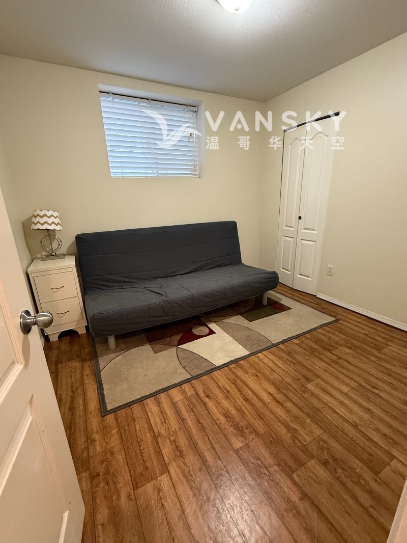 250426162631_2bdrm-2nd room with queen size sofabed 1.jpg